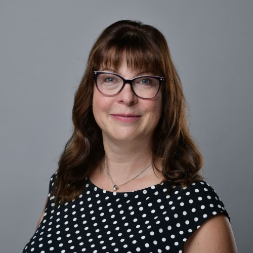 Dr. Claudia Abele